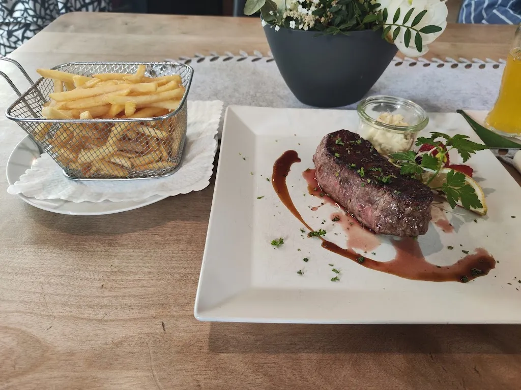 J. G._Restaurant Kaiserhof bei Sandra und Dirk. Vest im Revier GmbH_Herten_review