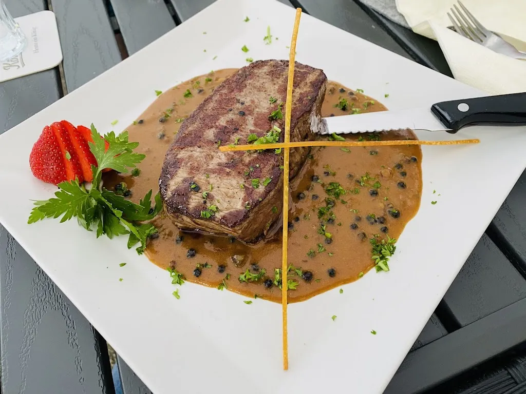 Jessy Z_Restaurant Kaiserhof bei Sandra und Dirk. Vest im Revier GmbH_Herten_review