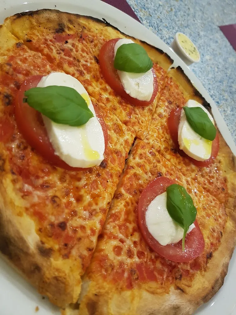 Menu_Pizzeria La Piccola Herten_Herten_image_3