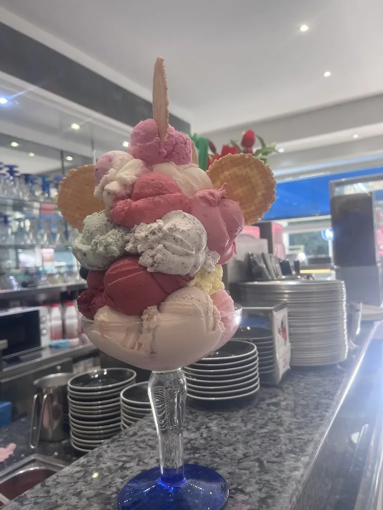 Eiscafe Dolce Vita_Herten_slider_image_2