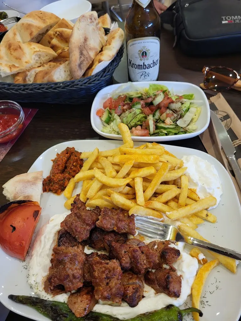 Saray Ocakbasi_Herten_slider_image_3