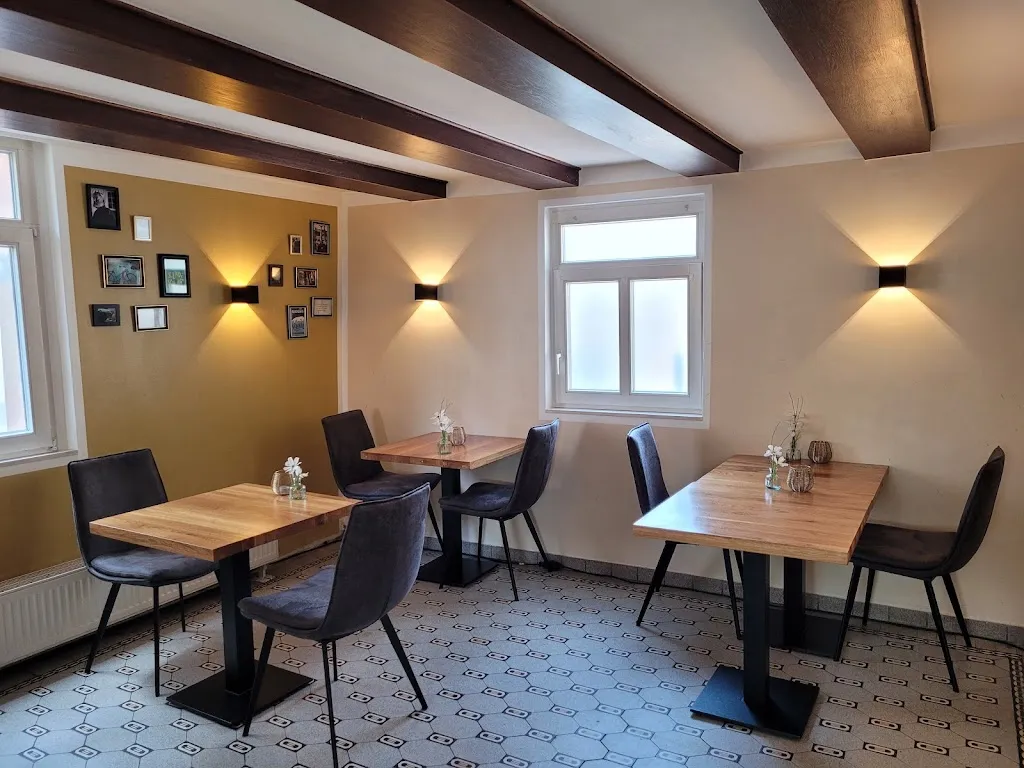 Claudia W._Hemingway Hilden_Hilden_Bewertung