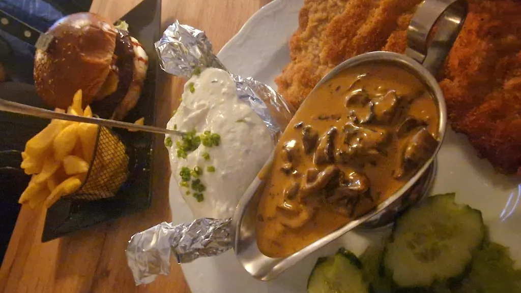 Menu_James - Food & Drinks_Hilden_image_9