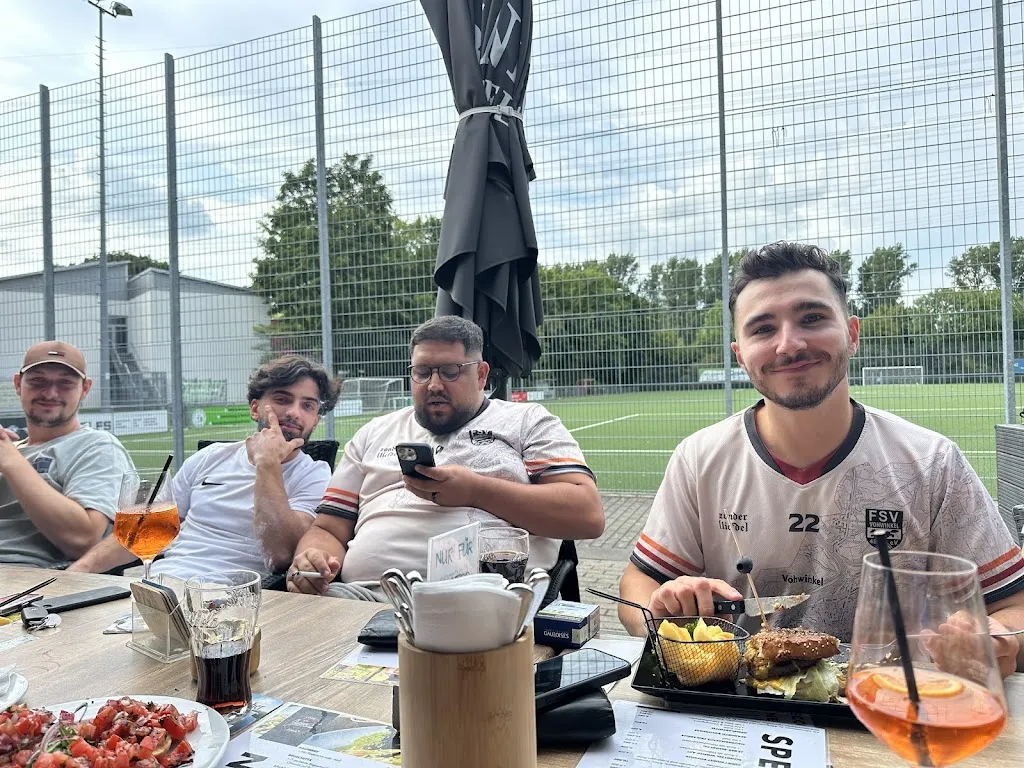 Tim Troll_James - Food & Drinks_Hilden_recensione