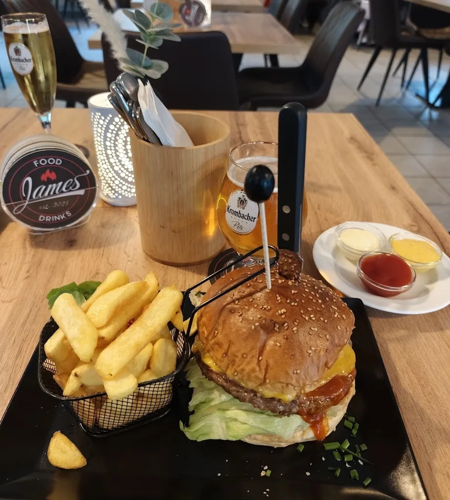 James - Food & Drinks_Hilden_slider_image_2