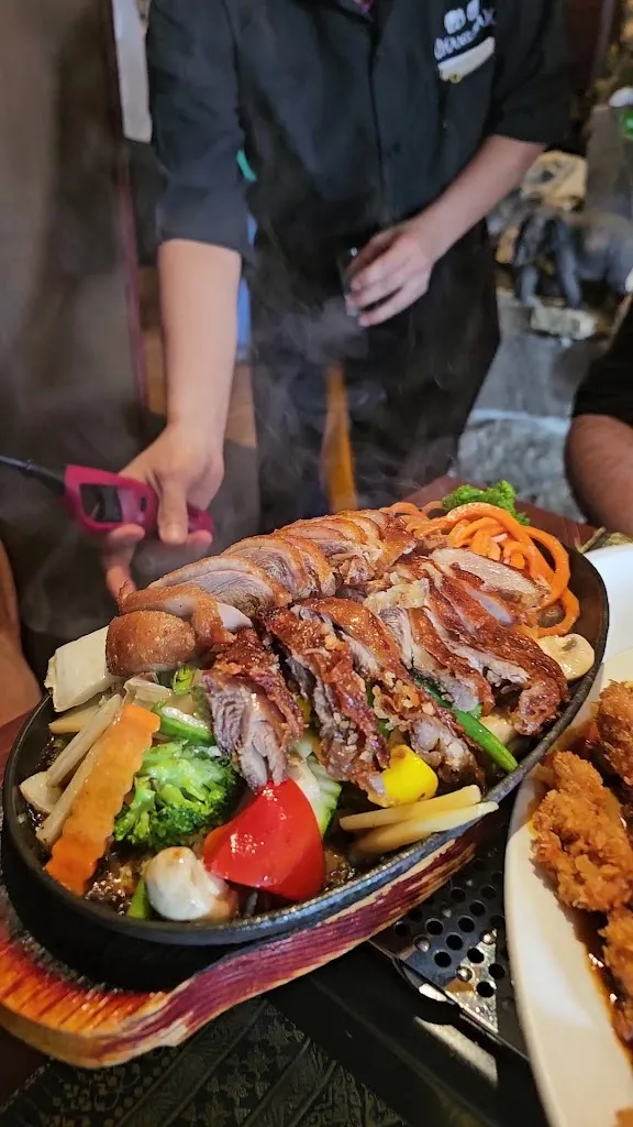 Chang Puak Restaurant Hilden_Hilden_slider_image_2