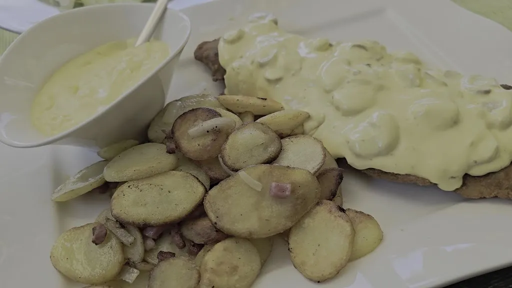 Gaststätte Hahnenkrug_Hövelhof_slider_image_2