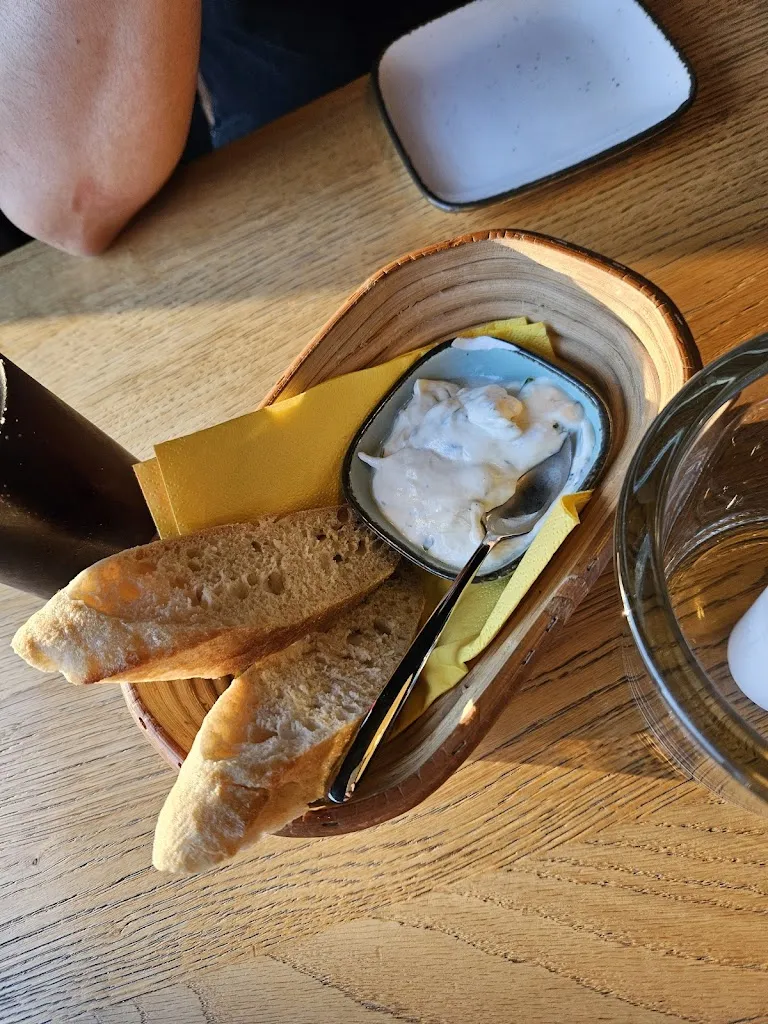 Lea Klein_WERK7_Hövelhof_review