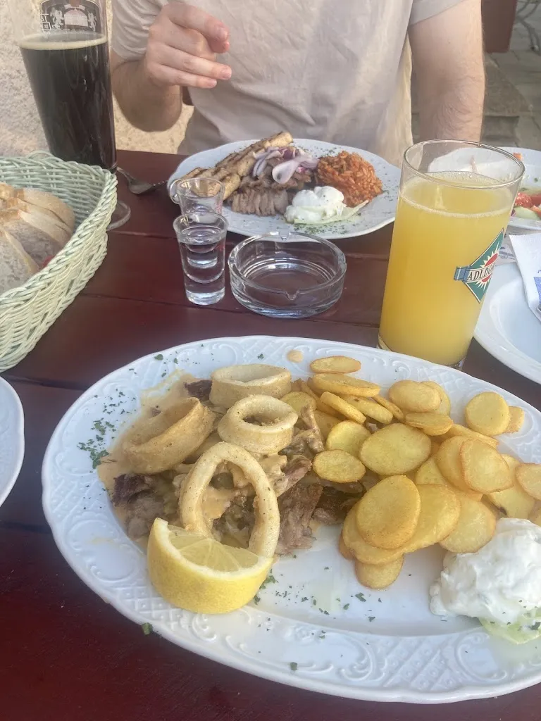 rocio idania delatorre arciniega_Restaurant Syrtaki_Gauting_reseña