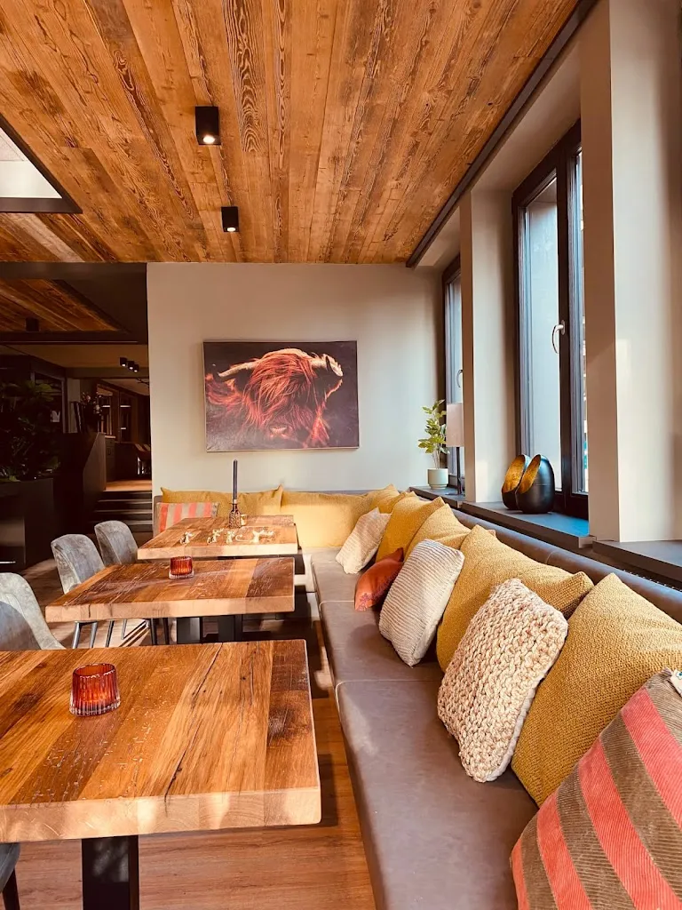 Restaurant CHALET_Bremen_slider_image_1