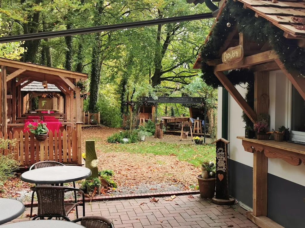 C. R._Café Waldkristall_Hüllhorst_review