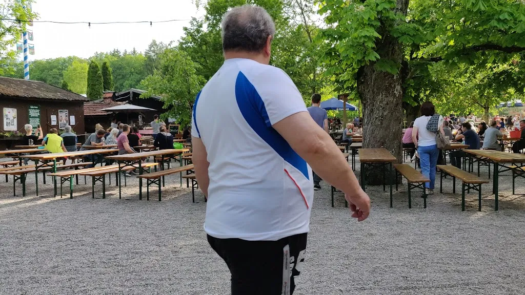 Forsthaus Kasten Biergarten (bei schönem Wetter)_Gauting_slider_image_2