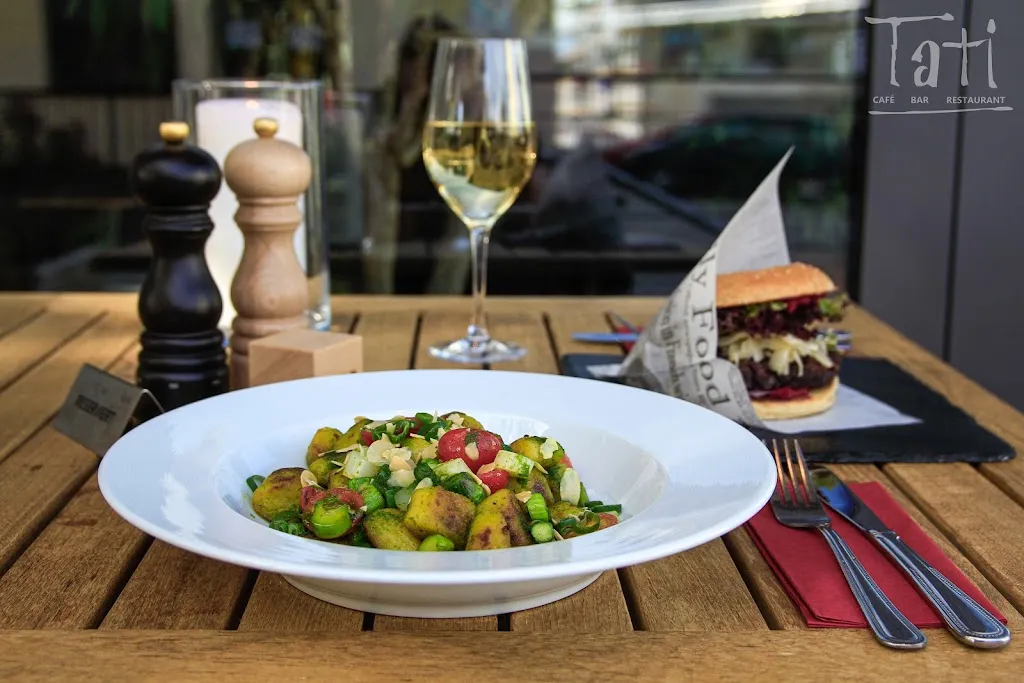 Tati - Restaurant, Café & Bar_Gauting_slider_image_2