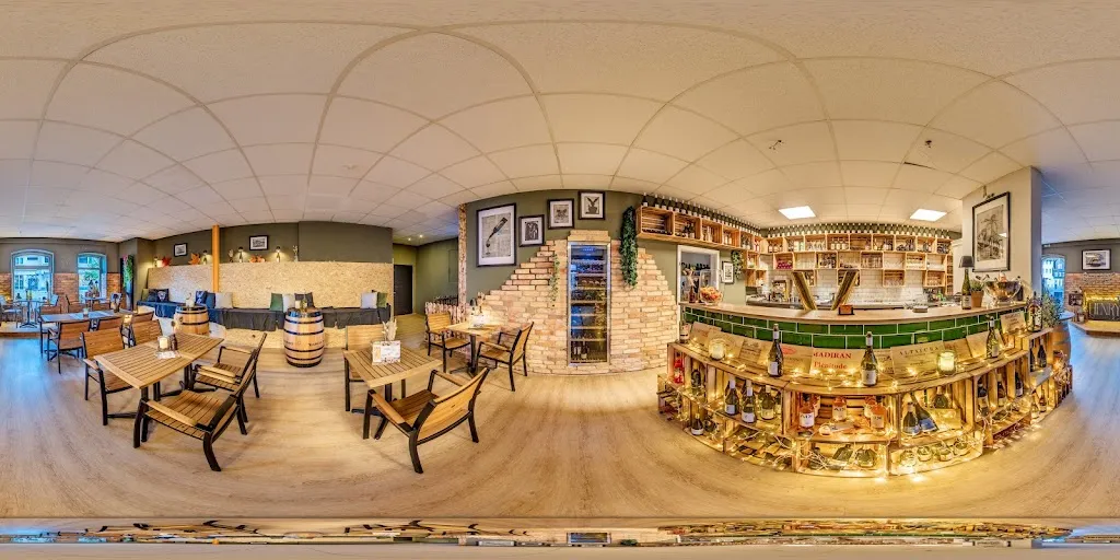 Henrys Café & Weinstube restaurant in Höxter