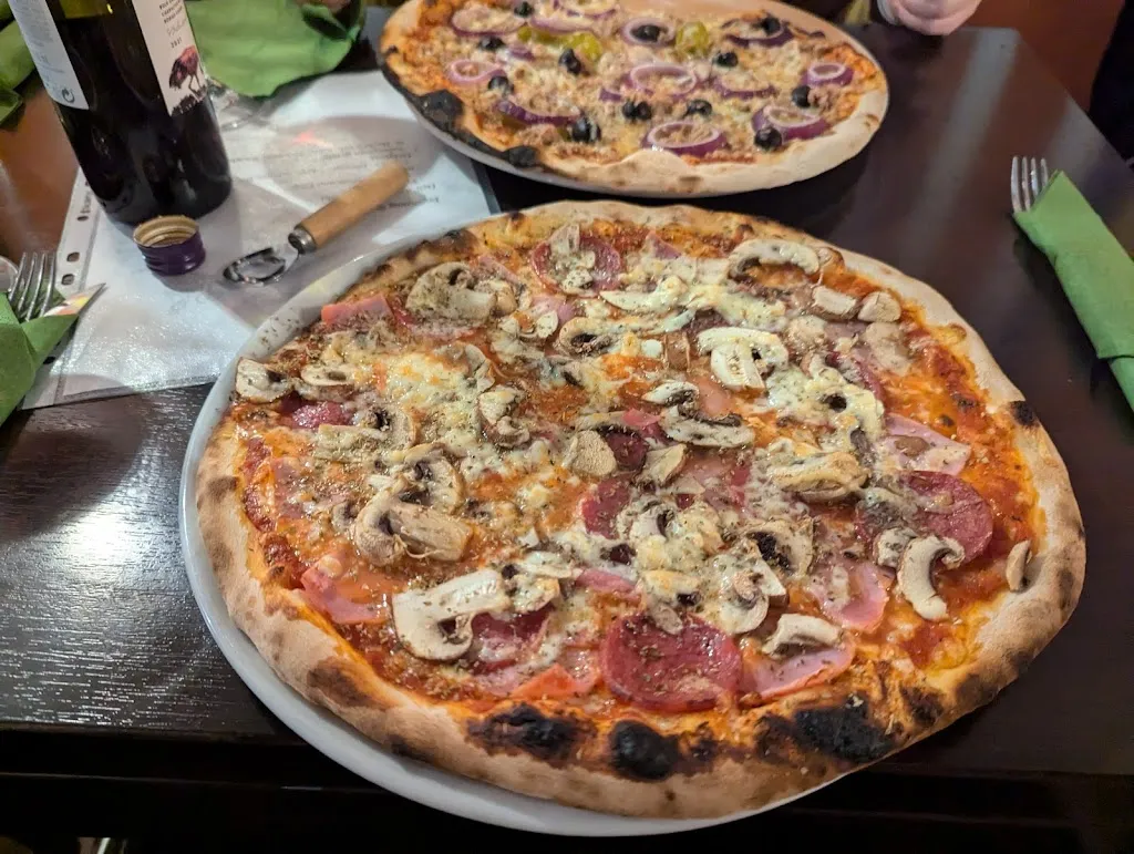 Oliver Luedtke_Pizzeria dell'Arte_Höxter_avis