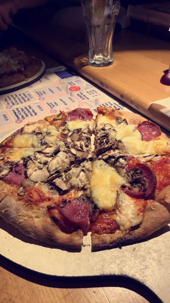 Menu_Pizzarella_Höxter_image_6