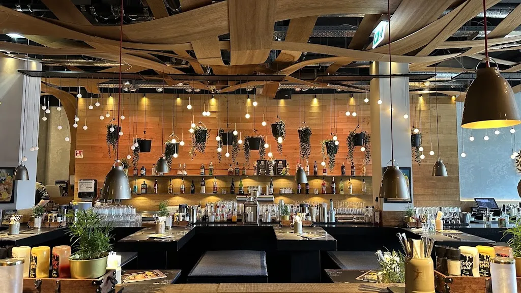 Onur_Peter Pane_Berlin_review