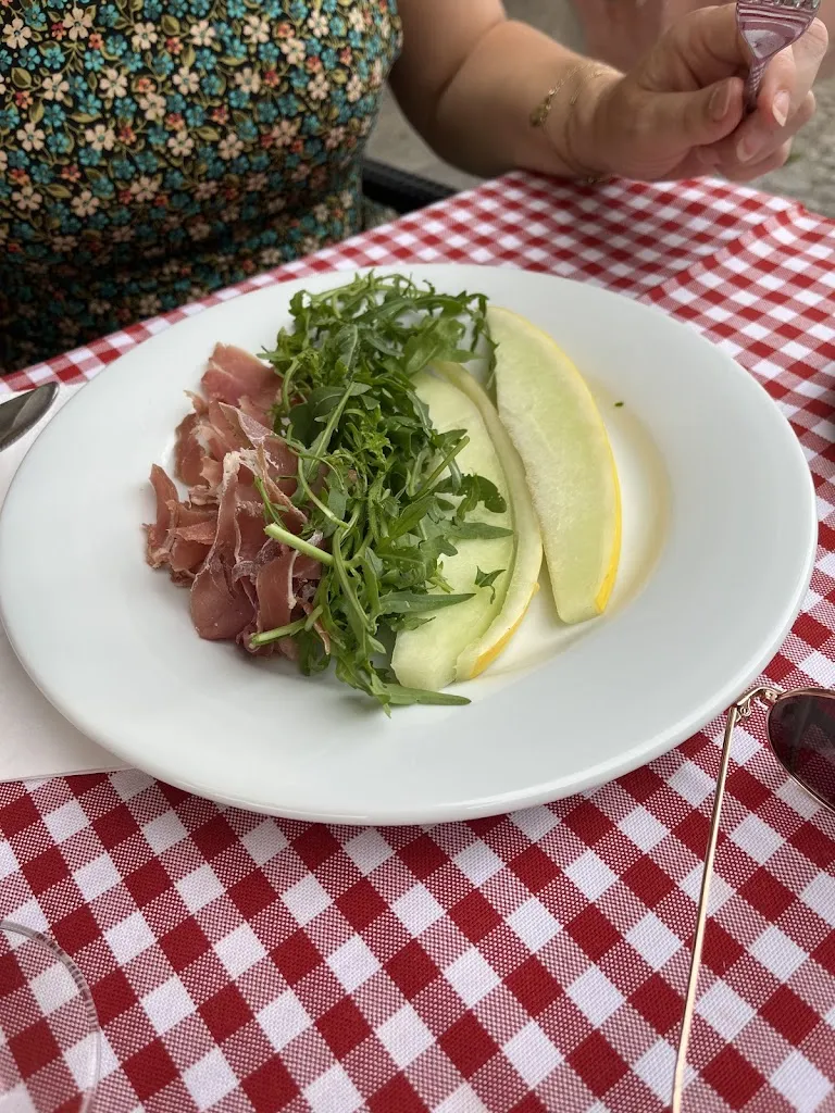 Elle Bijnnen_Dolcini_Berlin_recensione