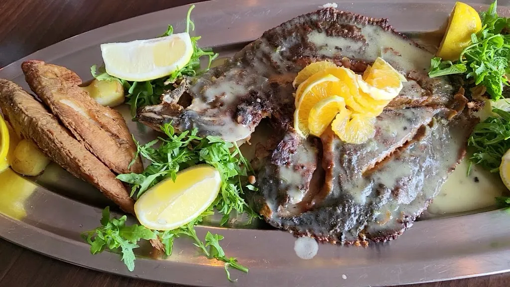 Delphin Fisch & Steak_Berlin_slider_image_2