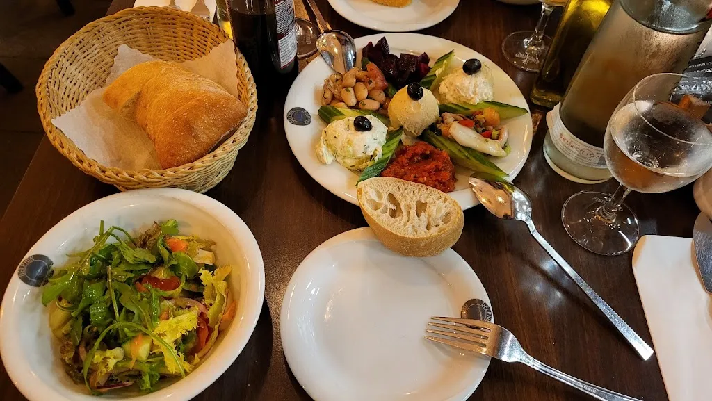 Delphin Fisch & Steak_Berlin_slider_image_3