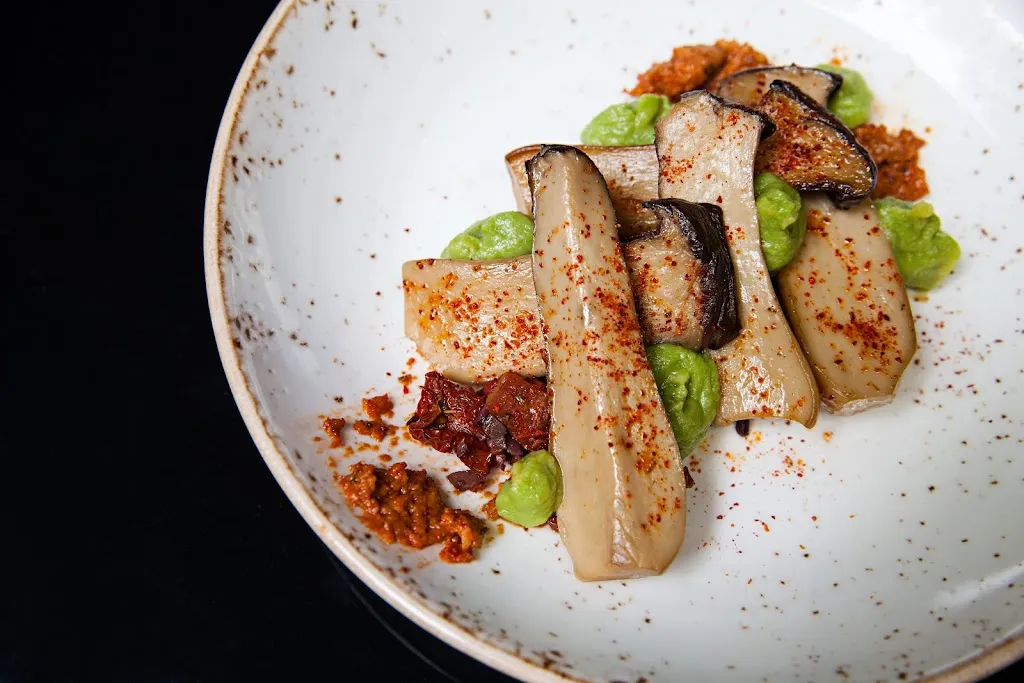 Mani_Berlin_slider_image_3