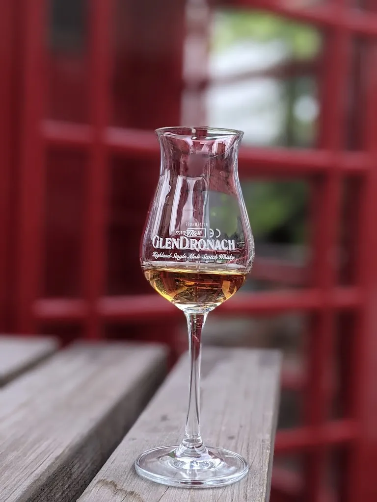 Matthias Rothkoegel_The New Crown_Iserlohn_review