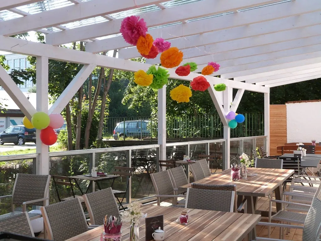 Café SchönSüß restaurant in Geisenhausen