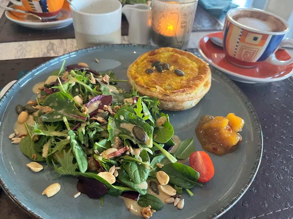 Menu_Lieblingsplatz-Hürth Deli Cafe & Interieur_Hürth_immagine_8