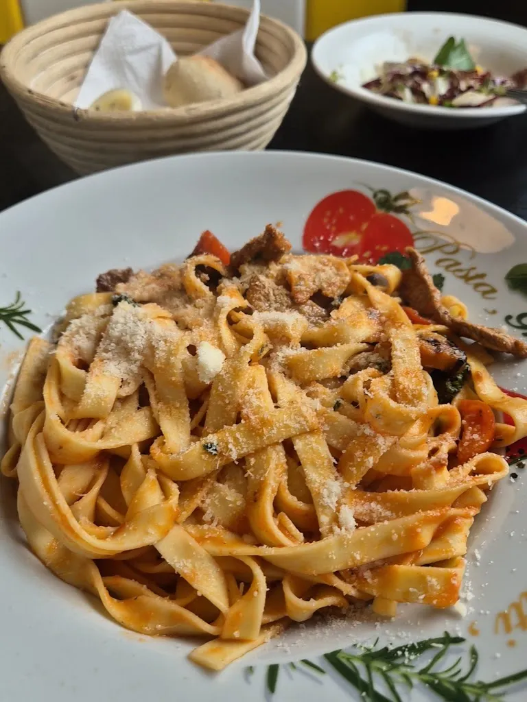 Made in italy - Neapolitanische Pizza_Hürth_slider_image_2