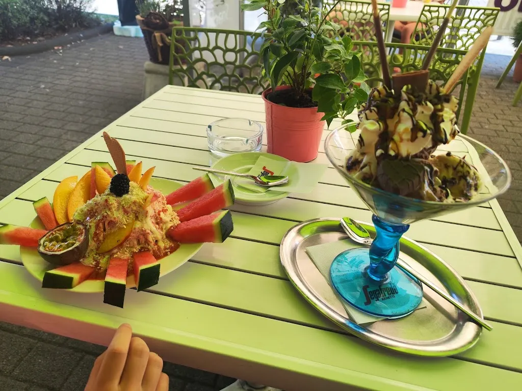 Menu_Eiscafe Castello - Hürth_Hürth_immagine_4