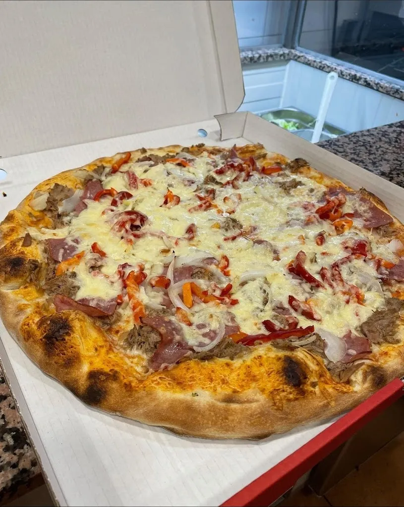 Ayhan Binyil Pizzeria Fiorello_Jüchen_slider_image_2