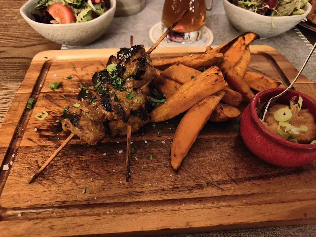 Alexander Cornelis_Gasthaus AlmRuhe_Isselburg_review