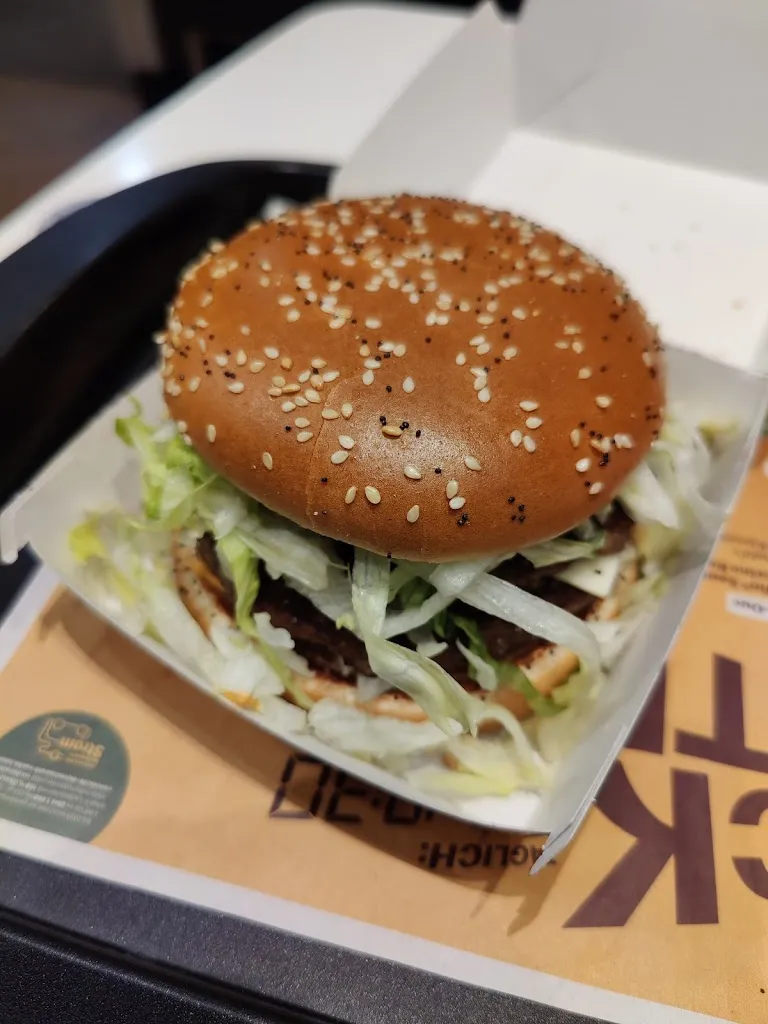 McDonald's_Isselburg_slider_image_3