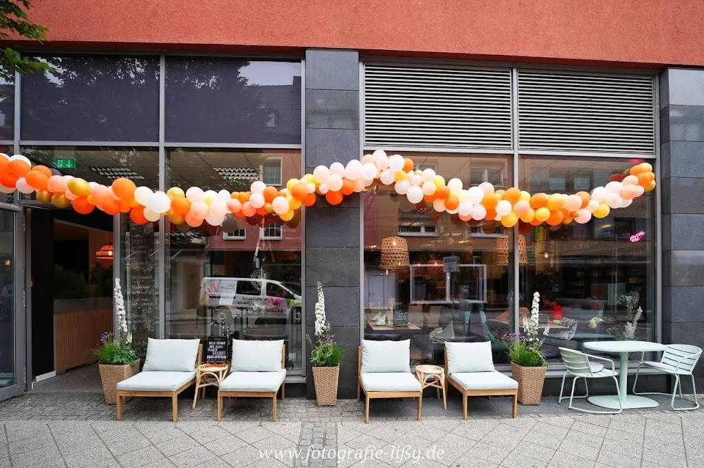 Zierwerk & Eiswerk Eiscafé & Bistro restaurant in Jülich