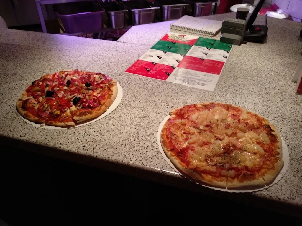 Menu_Pizza Inn_Jülich_image_5