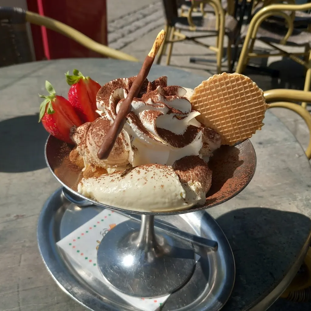 Ice Café Valentino_Jülich_slider_image_3