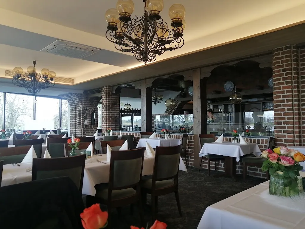 Inselgasthof Nass restaurant in Rees
