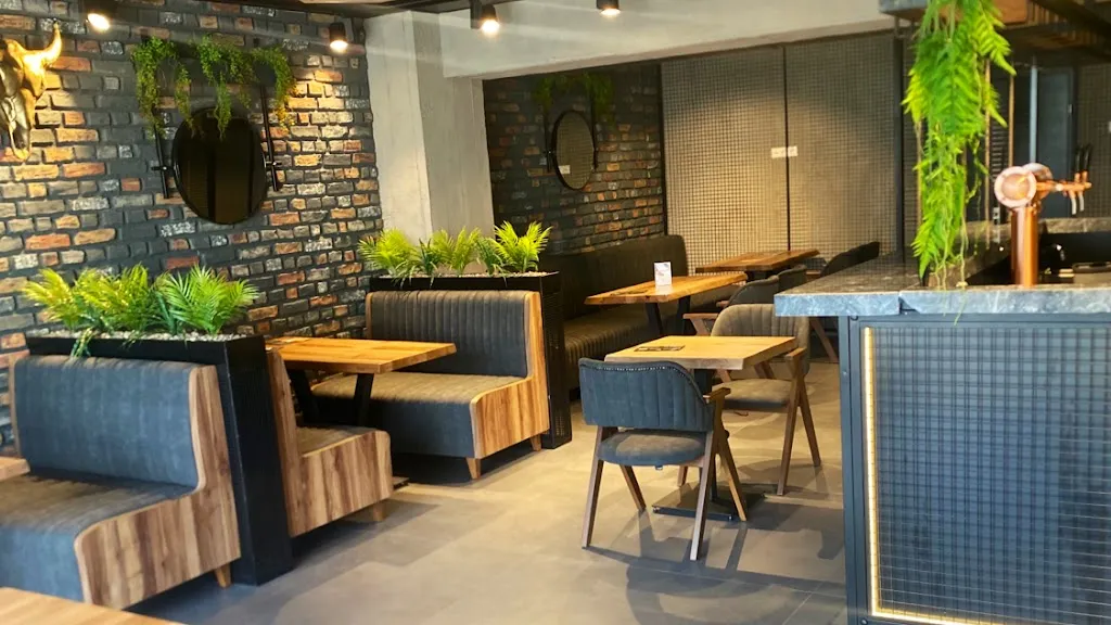 Alibaba Dönerhaus & Pizzeria restaurant in Kall