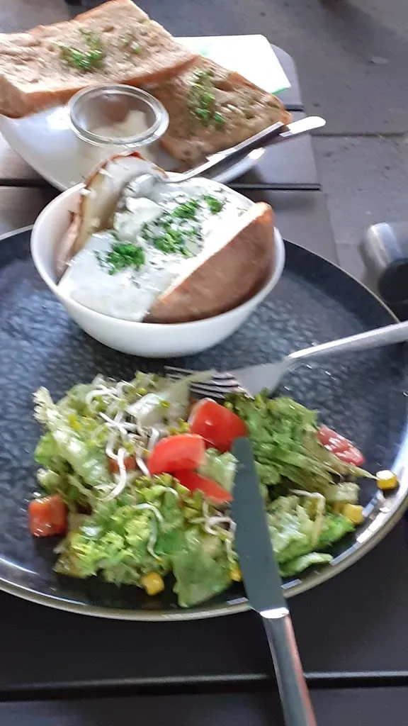 Ulla Hellenkamp_Deutsches Haus_Kaarst_review