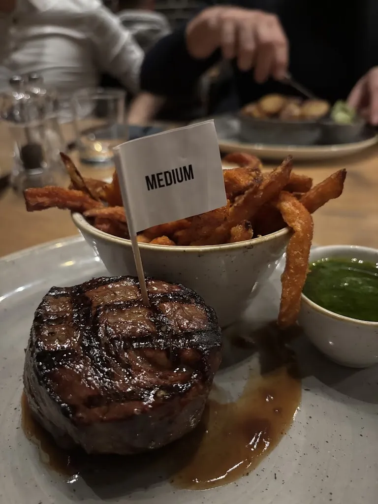 Ashley Bridgewater_The ASH Aachen_Aachen_review