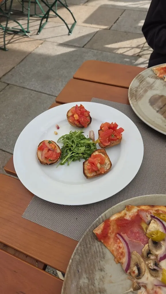 Julia_Linie 14_Gerbrunn_review