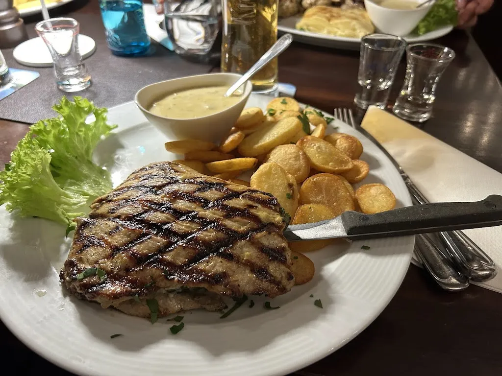 Marc Höttemann_Restaurant Dionysos_Kaarst_review