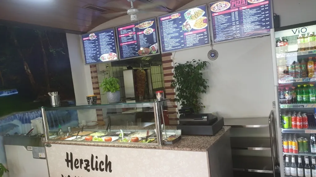 Dönmez Döner restaurant in Gerbrunn