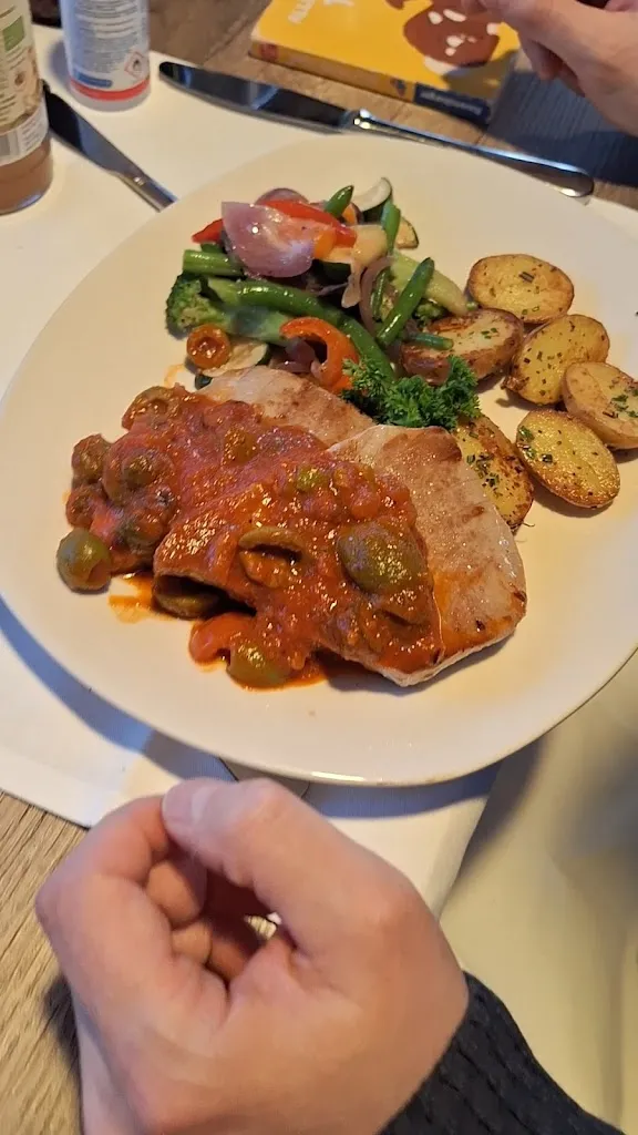 Susanna Kadzhoyan_Landhaus Schlösser_Kerpen_review