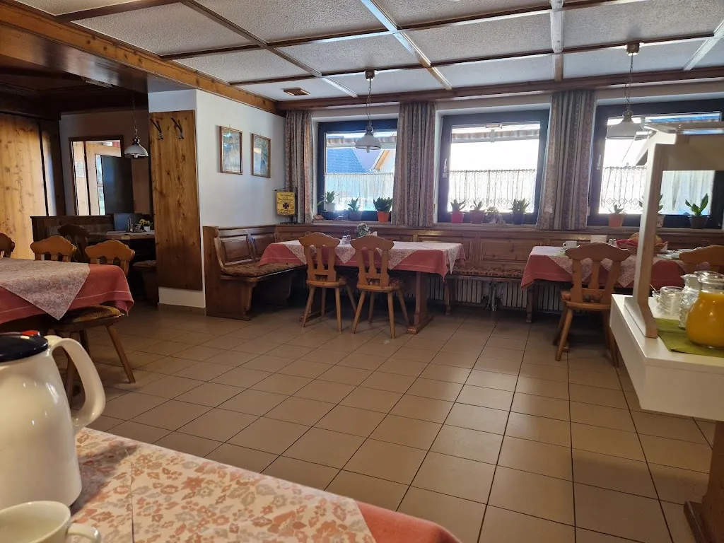 Gasthaus Zum Goldenen Löwen_Gerolfingen_slider_image_2