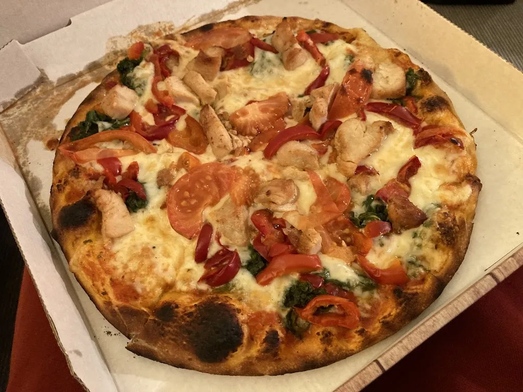 Pizzeria Pisa_Kamen_slider_image_1