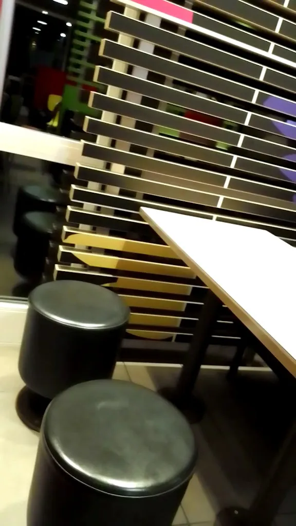 McDonald's_Kamen_slider_image_2