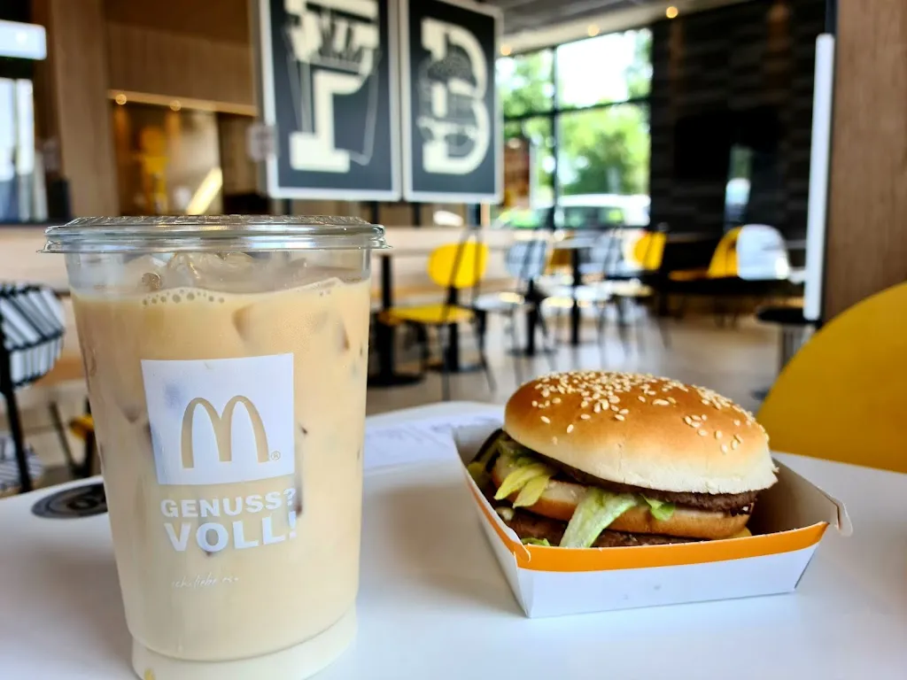 McDonald's_Kamen_slider_image_3