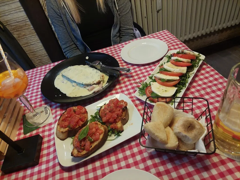 Lucca Verbuyst_Osteria Pizzeria Calabria_Kierspe_review