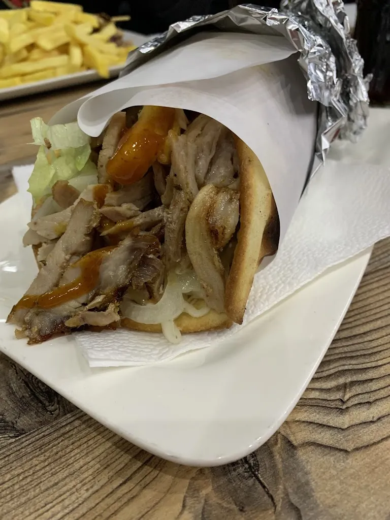 Mykonos-Grill_Kierspe_slider_image_2